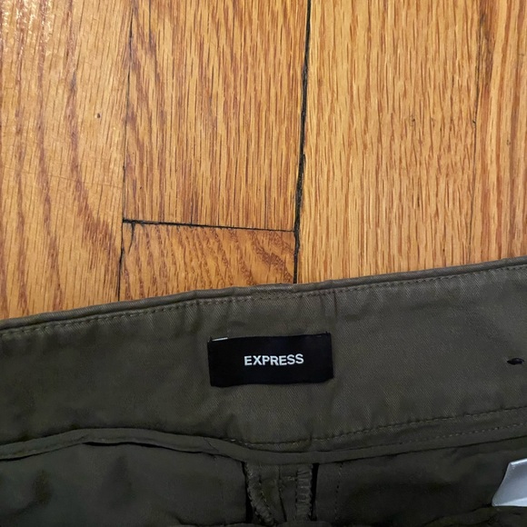 Express Green Ankle Cropped Pants - Picture 2 of 5